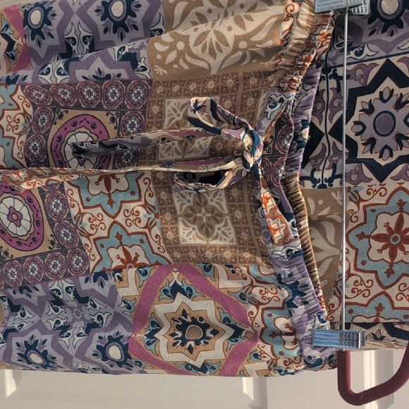 Multicolor Patterned Button-Up Shirt - Picture 5 of 11